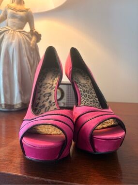 Qupid Hot Pink Open-Toe Platform Heels with Black Trim